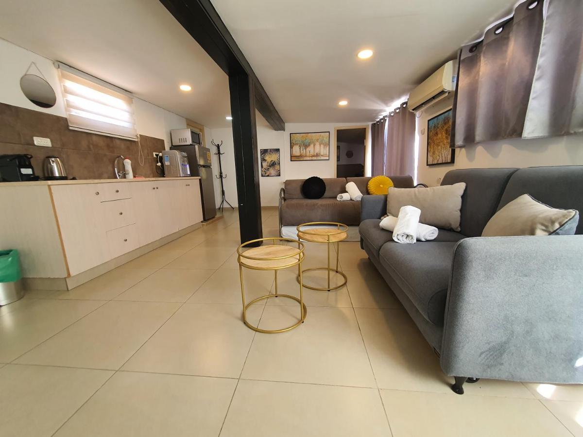 Barak Royal Suites 20 Sea View - ג'קוזי בחצר ומרפסות עם נוף לים Eilat Eksteriør billede